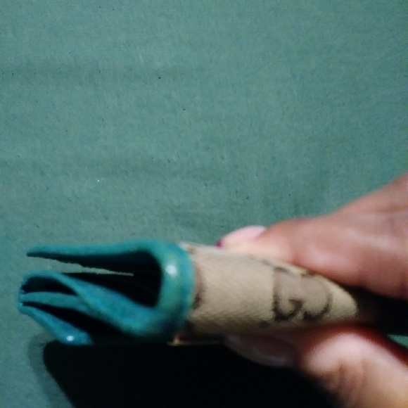 Meet your Posher, Joey - Picture 3 of 5